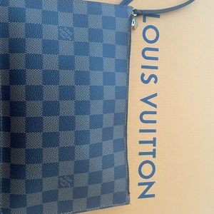 AUTH LOUIS VUITTON WRISTLET